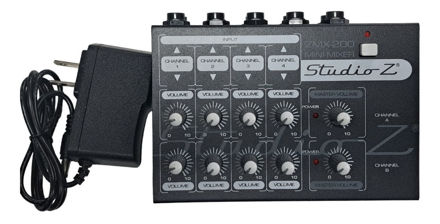 Imagen de Mini Mixer Zebra 8 Canales Zmx-200