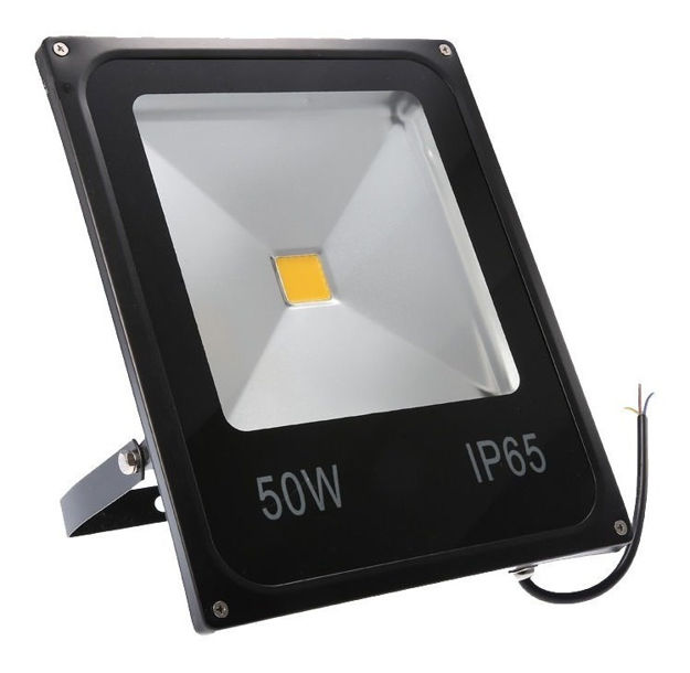 Imagen de Foco De Led Luminaria 50w Ip66 Para Jardín Y Exteriores.