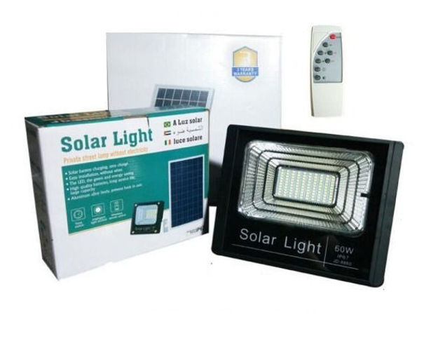 Imagen de Foco Led Solar 60w Flood Light Con Control Remoto